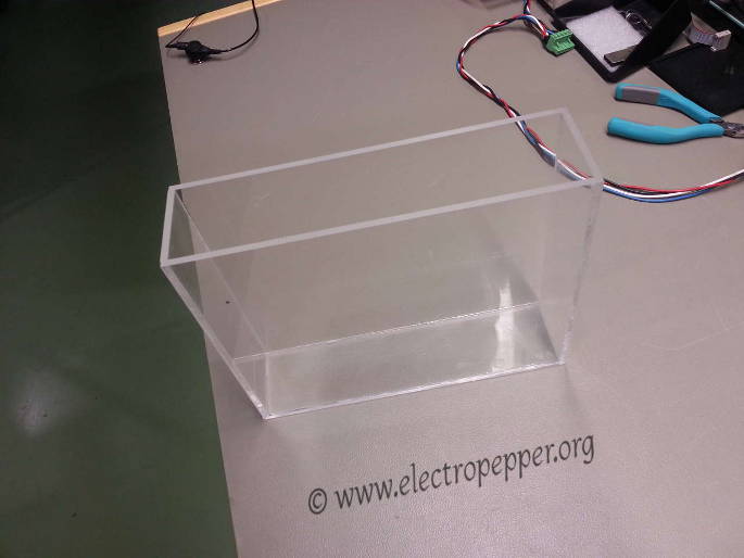 Etching tank
